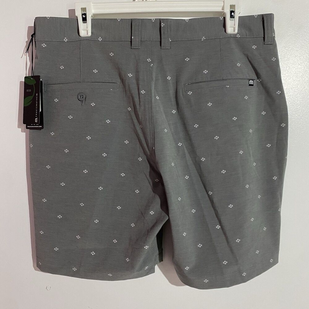 Travis Mathew Shorts Mens 34 Gray Air And Space Golf Preppy Performance Travel - Picture 3 of 9